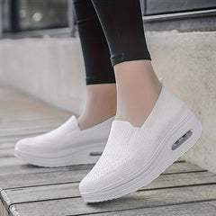 Women's Breathable Slip-On Knit Sneakers Air Cushion Outdoor Shoes
