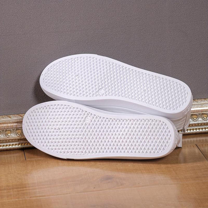 Women's Plaid Lace-Up Low Top Sneakers