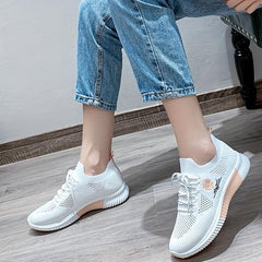 Women's Daisy Embroidered Sports Shoes Knitted Running Shoes