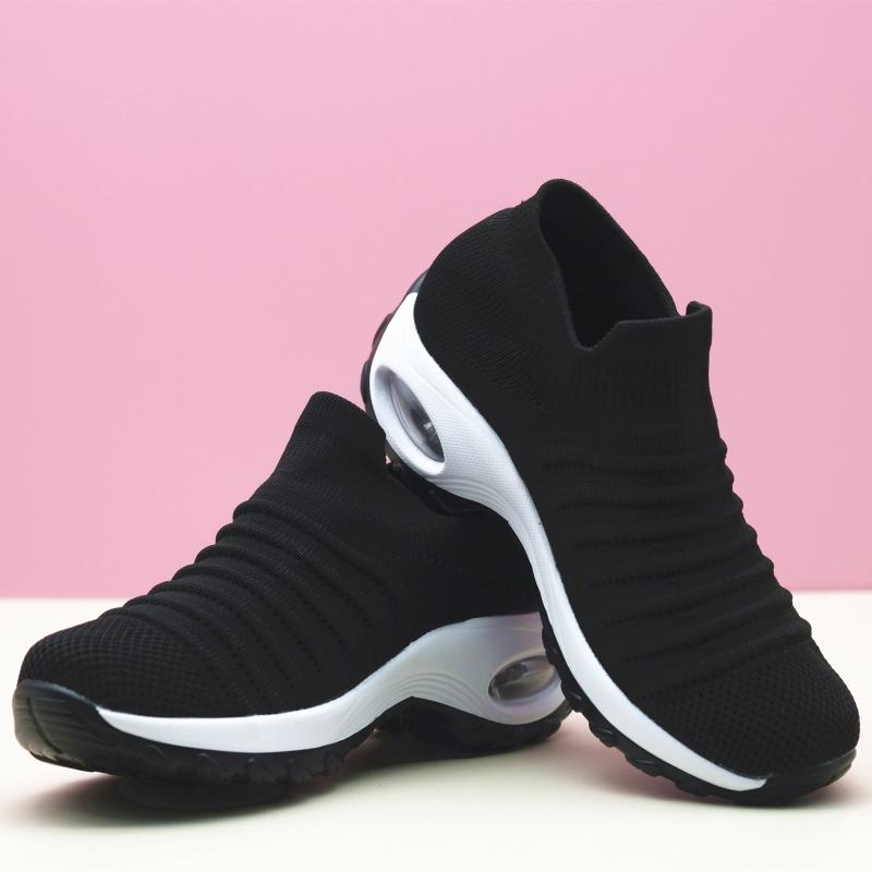 Women's Breathable Chunky Sneakers Slip On Low Top Outdoor Shoes