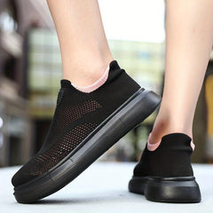 Women's Breathable Slip On Sneakers Lightweight Low Top Shoes