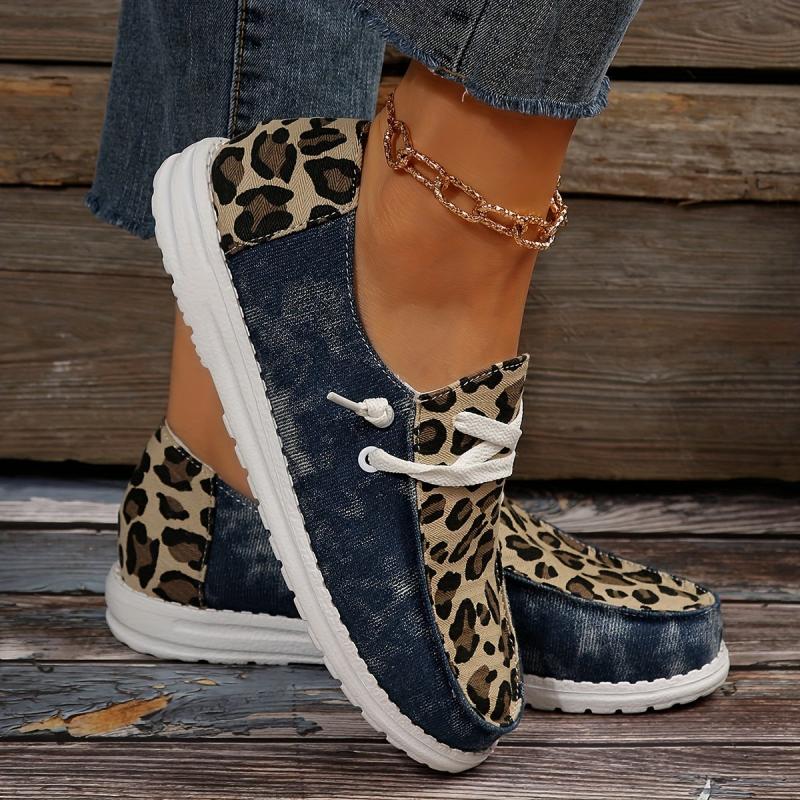 Leopard Printed Slip On Sneakers Lightweight Round Toe Outdoor Shoes