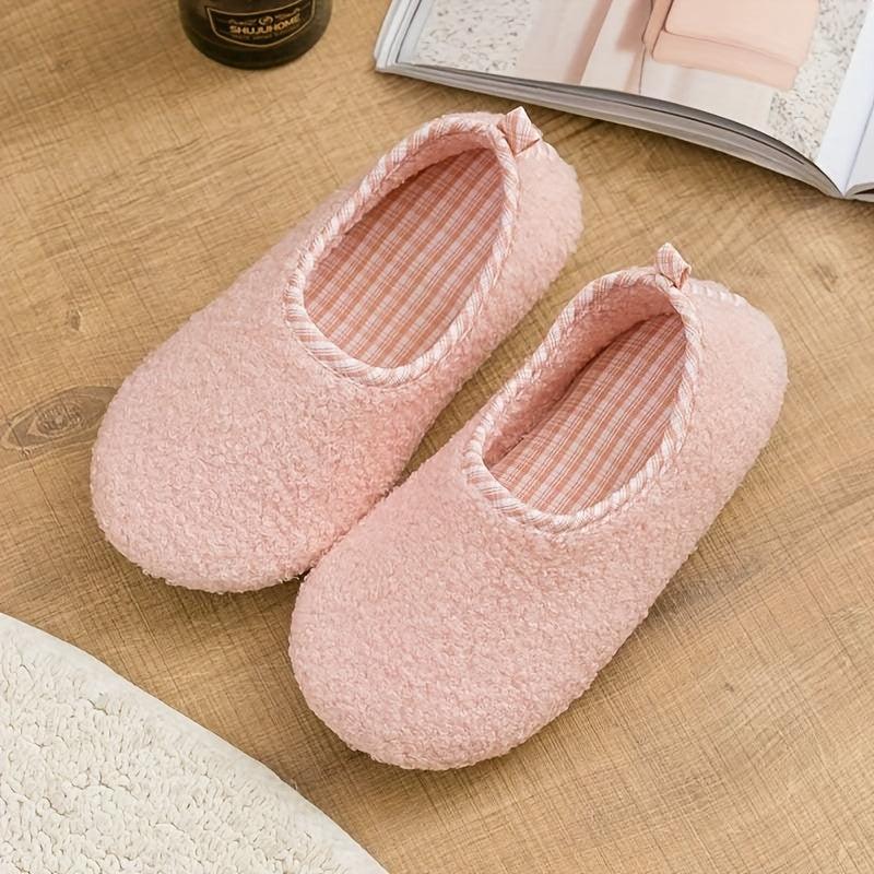 Women's Fuzzy Curly Fur Slippers Soft Sole Comfortable House Slippers