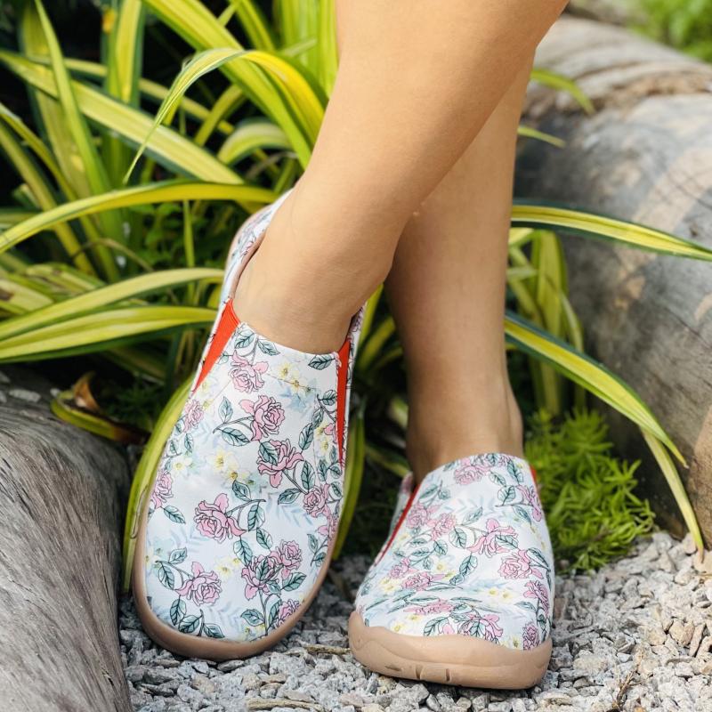 Women's Floral Slip On Lightweight Non slip Shoes