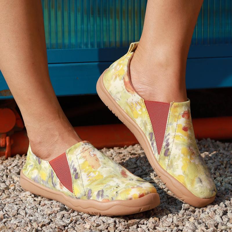 Women's Tie dye Slip On Canvas Shoes Comfy Travel Shoes