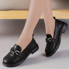 Women's Chain Decor Loafers Round Toe Slip On Shoes