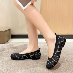 Women's Soft Sole Loafers Slip on Round Toe Lightweight Casual Shoes