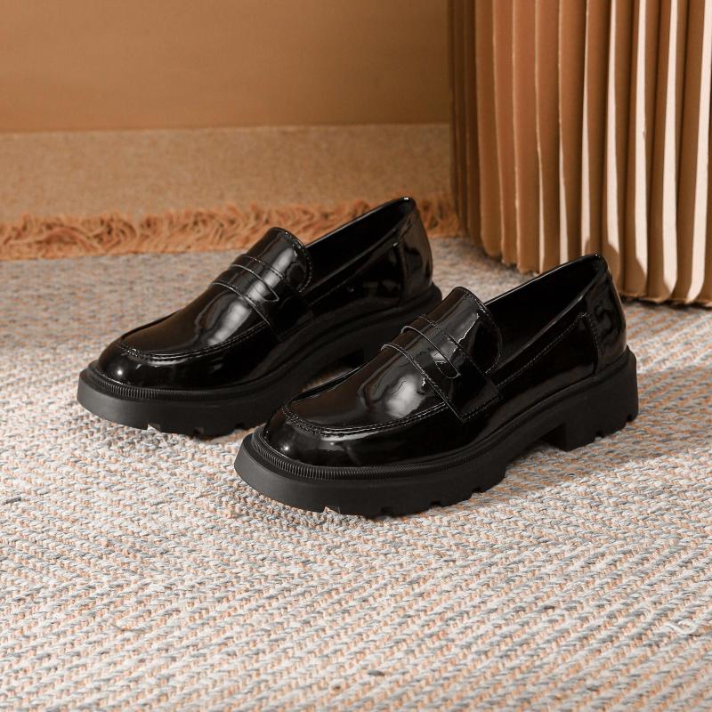 Women's Solid Flat Loafers Patent Leather Slip On Low Thick sole Shoes