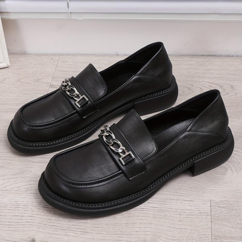 Women's Chain Decor Loafers Thick Sole Slip On Casual & Preppy Shoes