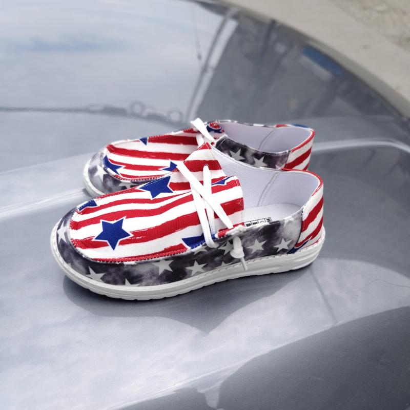 Women's Star Pattern Canvas Shoes Lightweight Sneakers