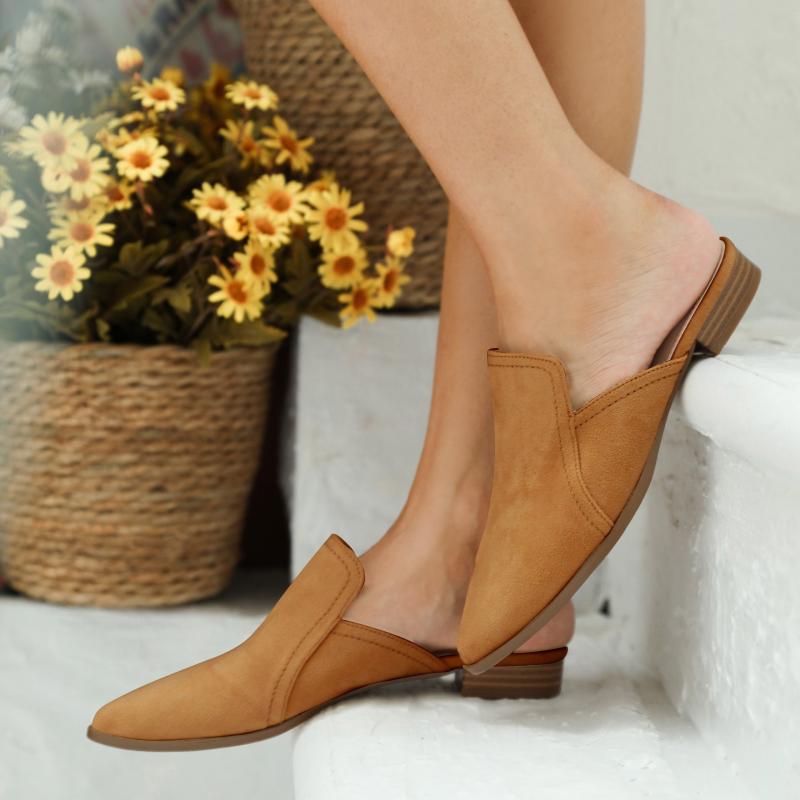 Women's Retro Pointed Toe Flat Mules Comfy Closed Toe Slip On Shoes
