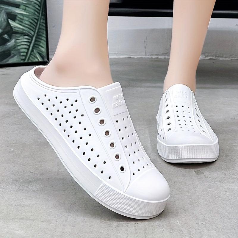 Women's Flat Water Clogs Closed Toe Hollow Out Solid Slip On Beach Sandals