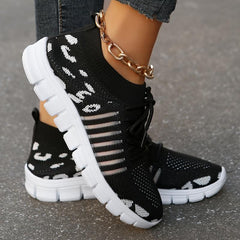Leopard Pattern Lace Up Running Sneakers Lightweight And Breathable