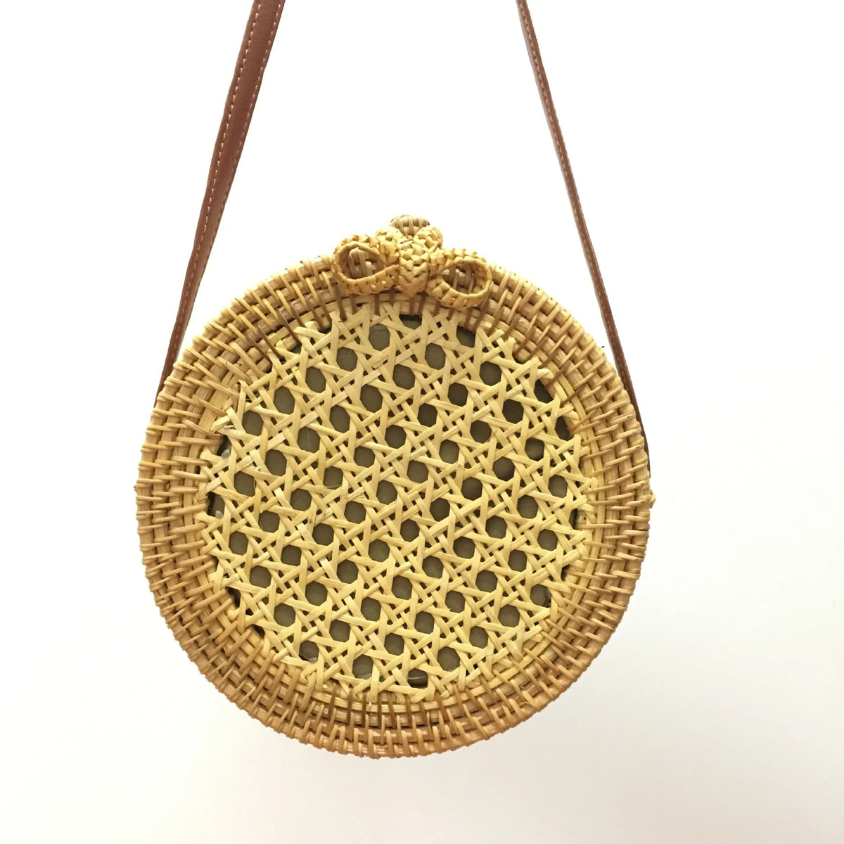 Round Straw Woven Bag Women Hollow Out Rattan Beach Shoulder Bag