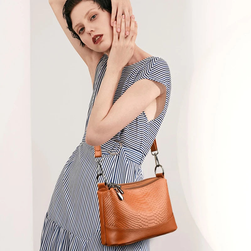 Crocodile Pattern Shoulder Bag Women Vintage Look Messenger Bag
