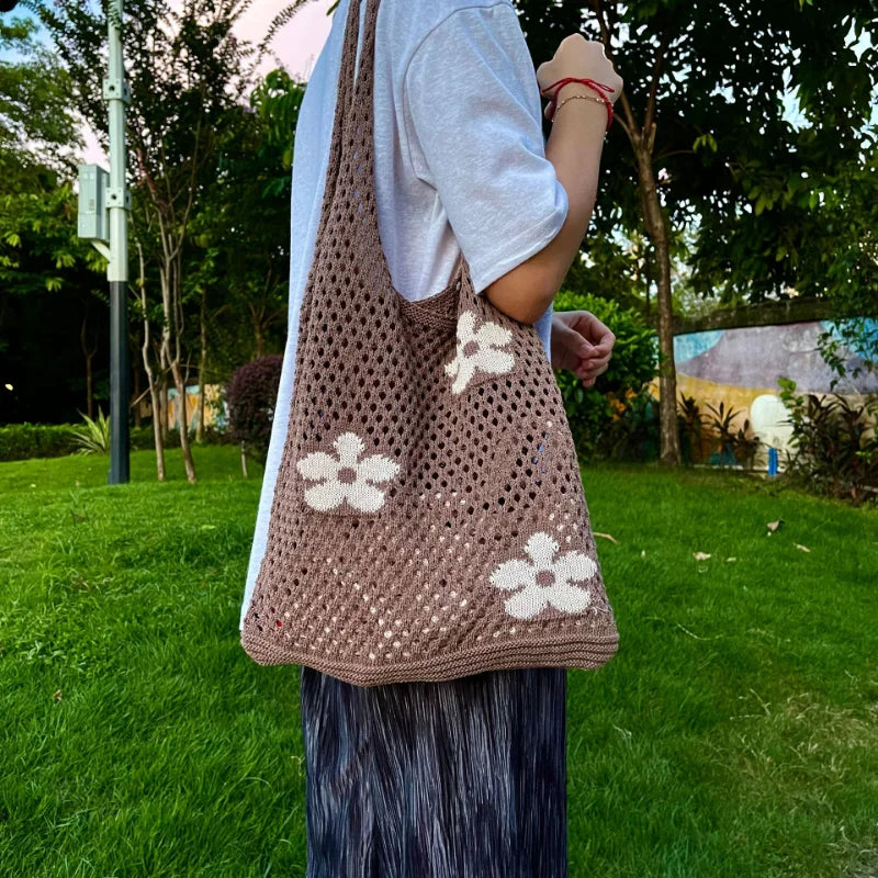 Girl Flower Cut-out Shoulder Bag for Women Large Capacity Versatile Handbag