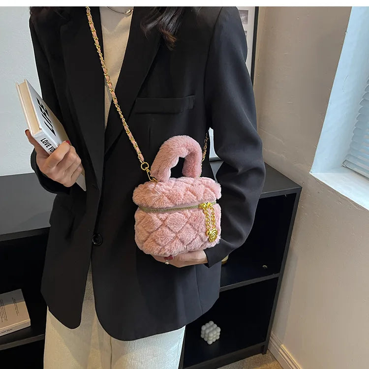 Plush Diamond Lattice Chain Purse - Small Fur Handbag