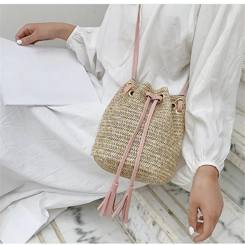 Women's Straw Bucket Bag Summer Woven Shoulder Bags Beach Handbag