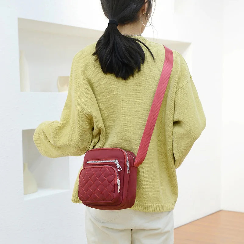 Embroidered One-shoulder Bag Diamond Multi-layer Handbag