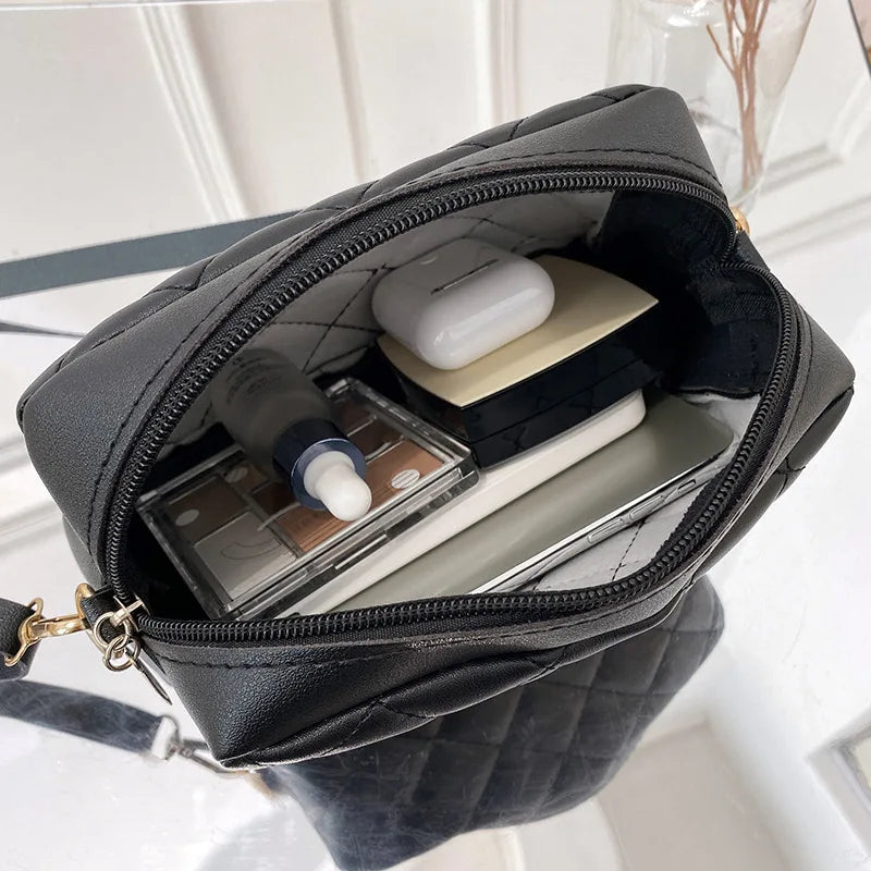 Lingge Embroidery Crossbody Bag Women Tassel