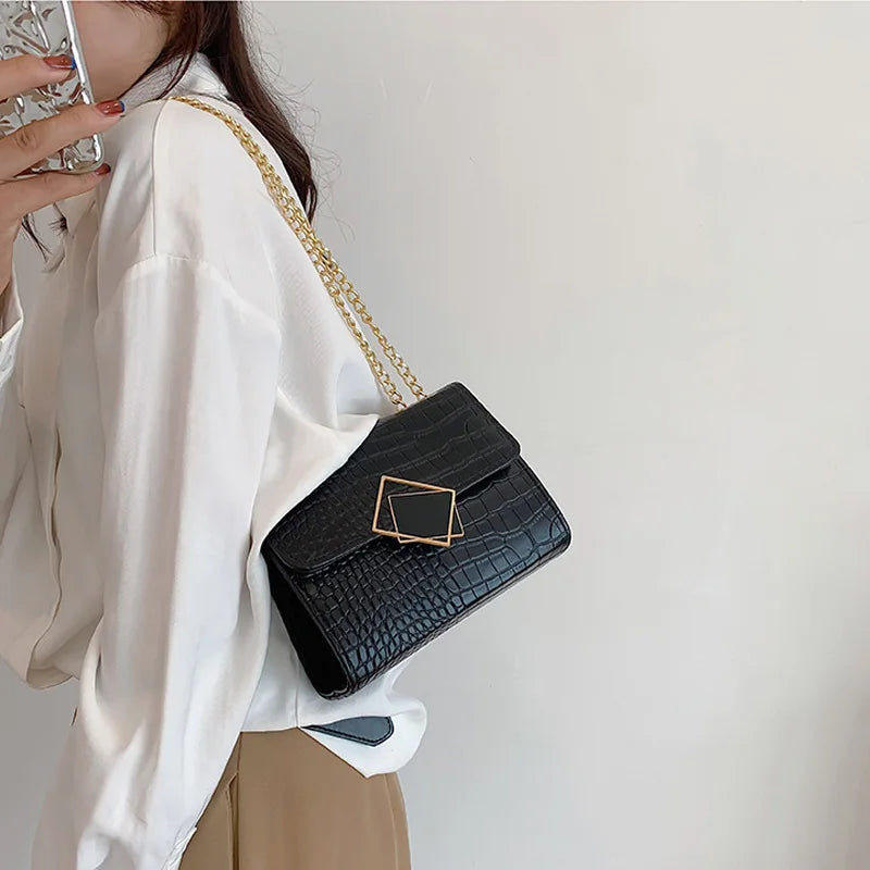 Crocodile Pattern Chain Strap Shoulder Bag Small Crossbody Handbag