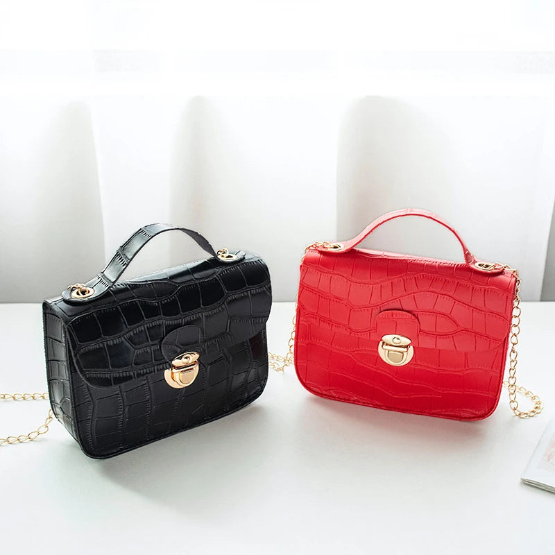 Crocodile Pattern Small Chain Handbag