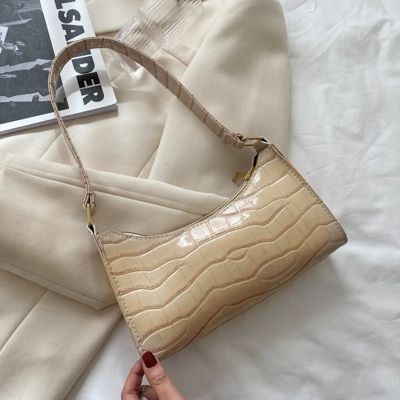 Casual Women Totes Shoulder Bags Female Leather Solid Chain Handbag