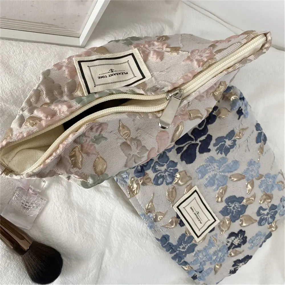 French Embossed Flower Cosmetic Bag Large-capacity