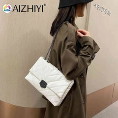 Large Capacity PU Leather Crossbody Bag Lattice Pattern Street Commuter Satchel