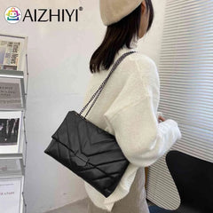 Large Capacity PU Leather Crossbody Bag Lattice Pattern Street Commuter Satchel
