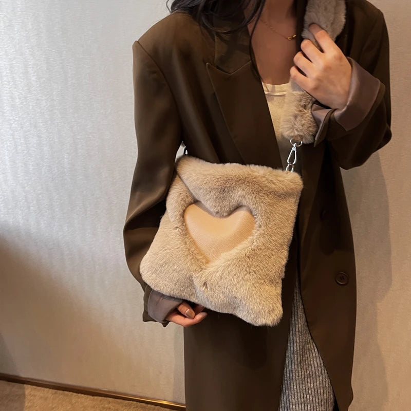 Love Shape Plush Shoulder Bag For Women Winter Handbag