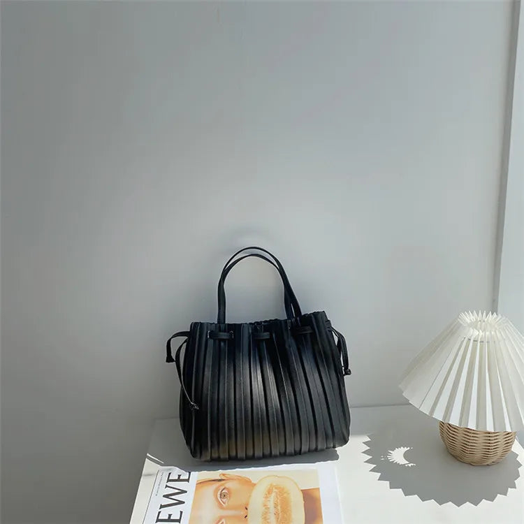 Retro Pleated Striped Shoulder Bag Women's Tote Handbag