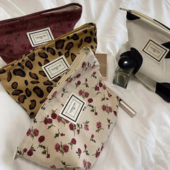 Retro Flowers Print Cosmetic Bag Canvas Washing Bag Large Capacity
