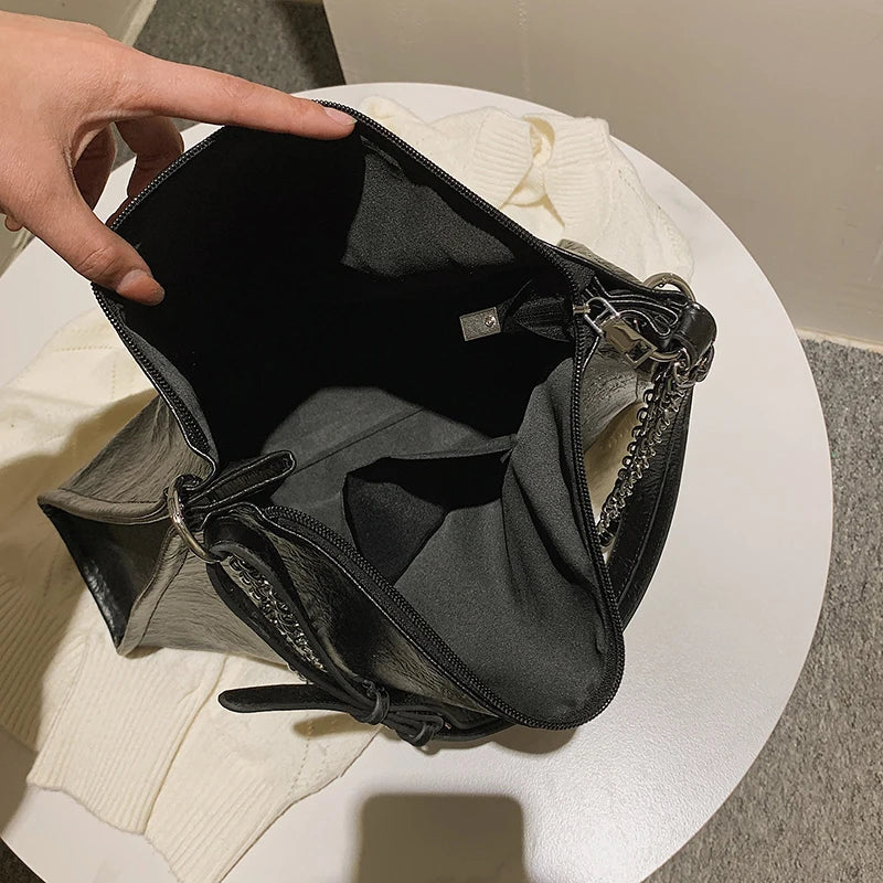 Stylish Retro Shoulder Bag Chain Women Soft Leather Hobo Handbag