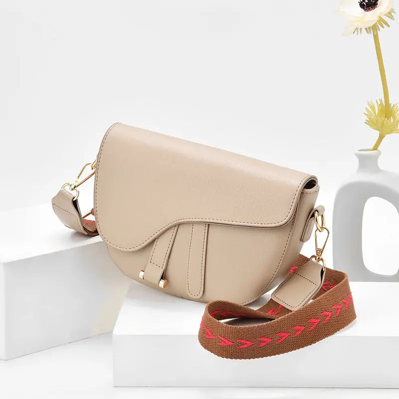 Vintage Leather Saddle Bag Wide Strap Shoulder Bags for Women