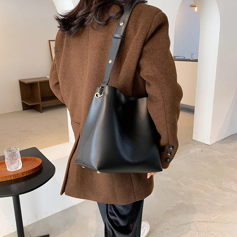 Women's Wide Strap Bucket Bag Soft PU Leather Large Tote