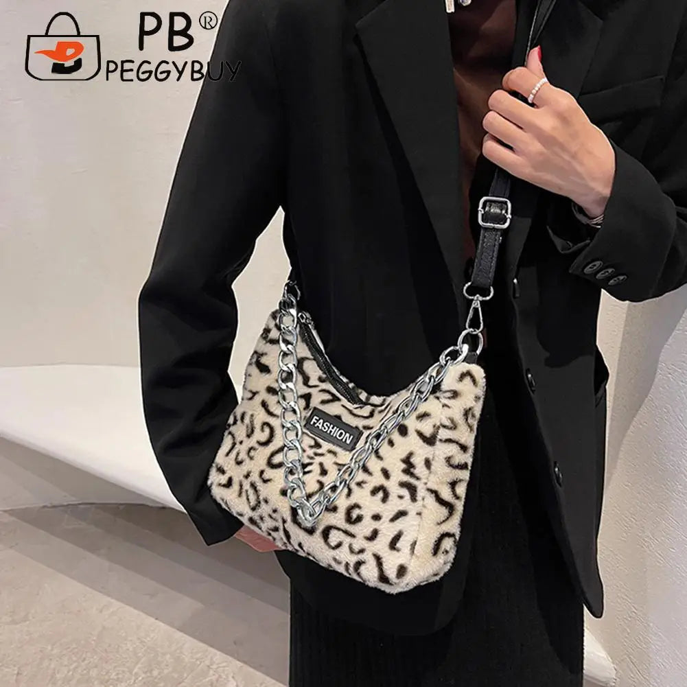 Leopard Printed Underarm Bag Soft Plush Handbag