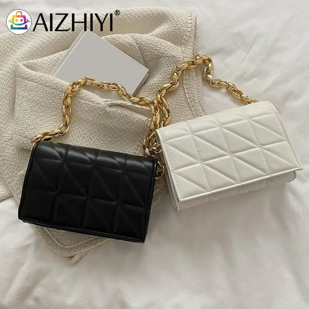Geometric Pattern Shoulder Bag with Thick Chain - Outdoor Shopping Handbag