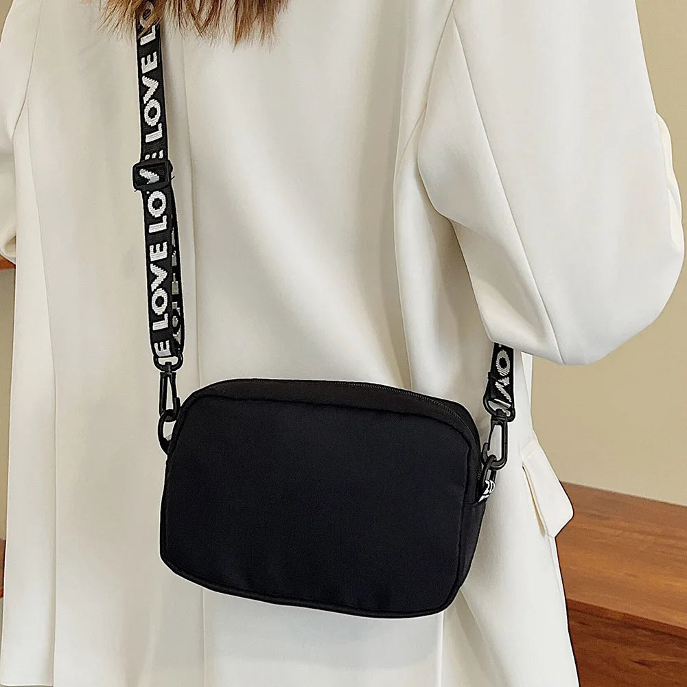 Nylon Crossbody Bag Casual Handbags Zipper Closure Solid Color