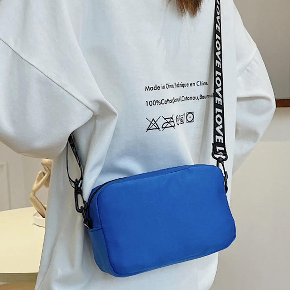 Nylon Crossbody Bag Casual Handbags Zipper Closure Solid Color