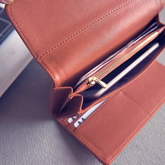 Retro Tri-Fold Wallet - Stylish and High-Quality