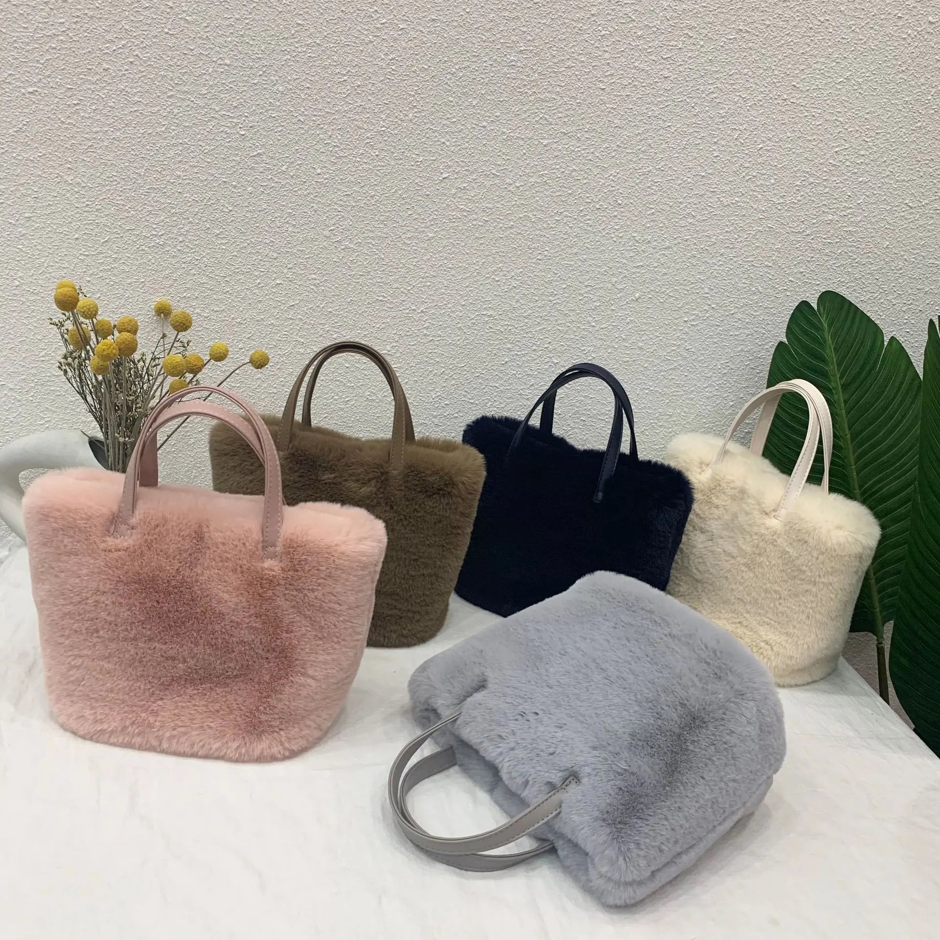 Women's Faux Fur Shoulder Bag Winter Plush Tote Clutch