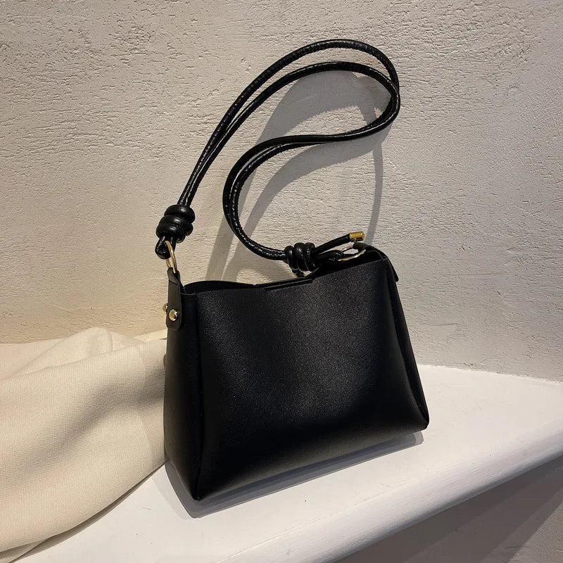 Female One Shoulder Hand Bag for Commuting