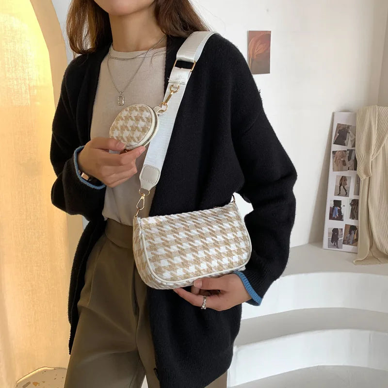 Vintage Plaid Shoulder Bag with Mini Round Purse Pendant - Casual Small Crossbod