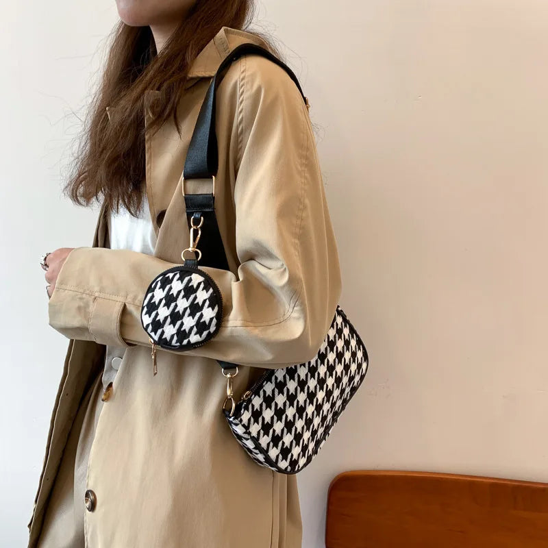 Vintage Plaid Shoulder Bag Round Purse Pendant