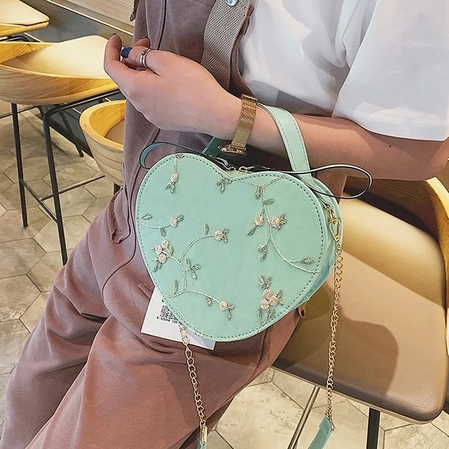 Female Small Bag Lace Messenger One-Shoulder Portable Heart-Shaped Bag