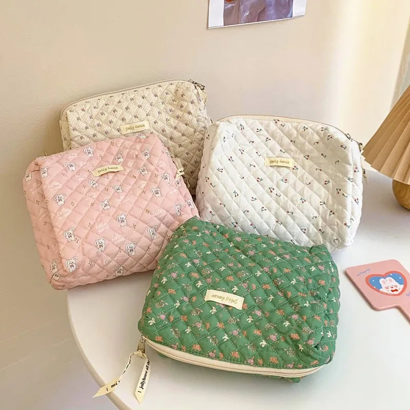 Floral Quilted Makeup Bag Cotton Zipper Beauty Pouch