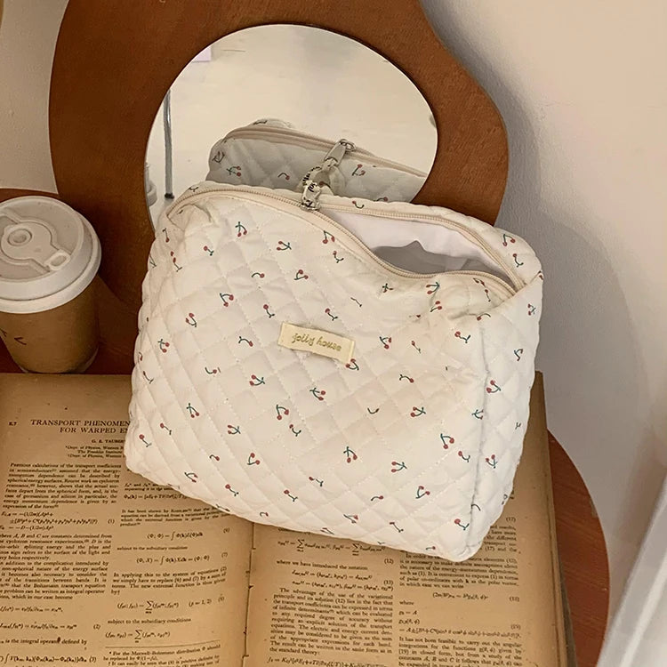 Floral Quilted Makeup Bag Cotton Zipper Beauty Pouch