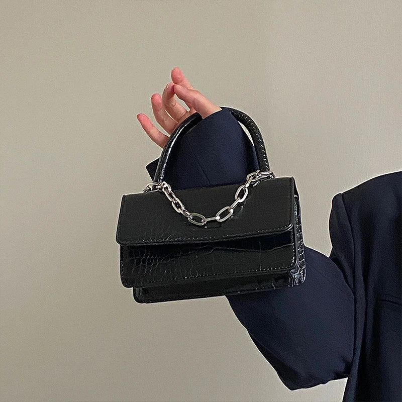 Vintage Crocodile Pattern Messenger Bag with Chain Strap