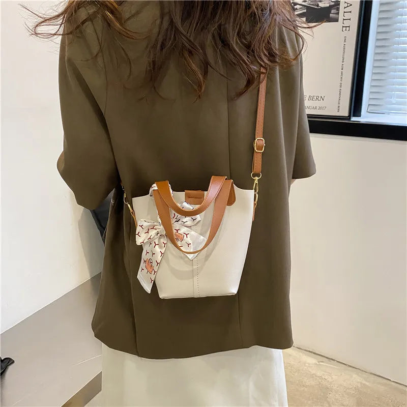 Retro Bucket Bag Texture Shoulder Messenger Bag